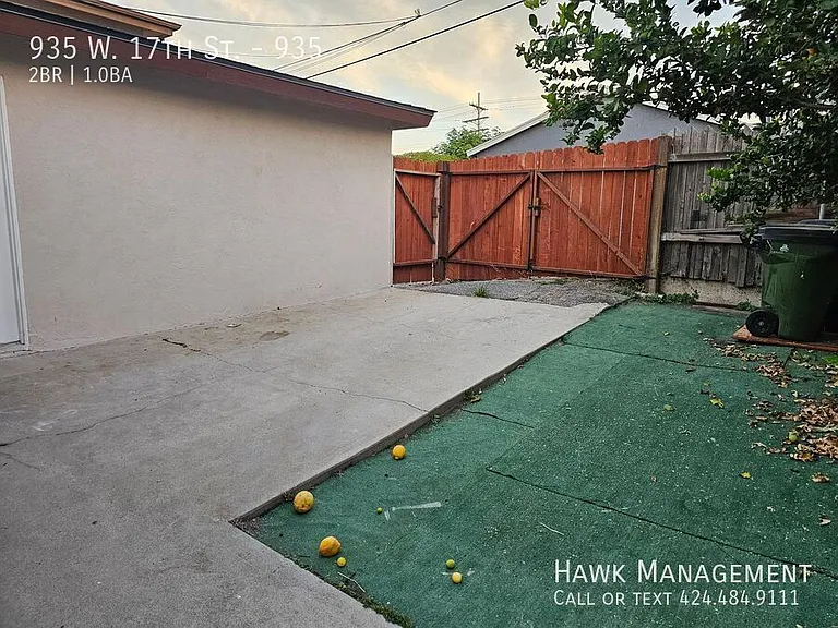 935 W 17th St #935 — Photo 13