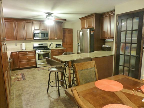 4th image of 11633 Doverhill Dr