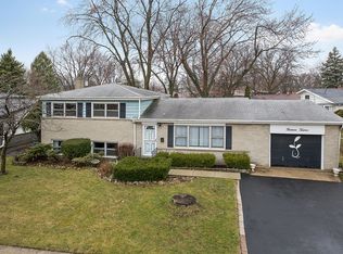 1312 Pennsylvania Ave, Des Plaines, IL 60018
