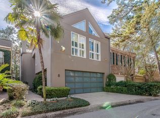 8 Sugarberry Cir, Houston, TX 77024