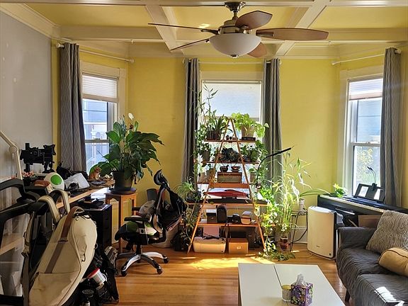 4th image of 197 Clifton St APT 2