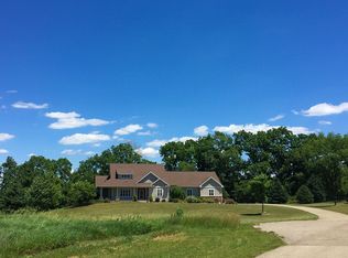 818 Pheasant Ridge Dr, Hastings, MI 49058