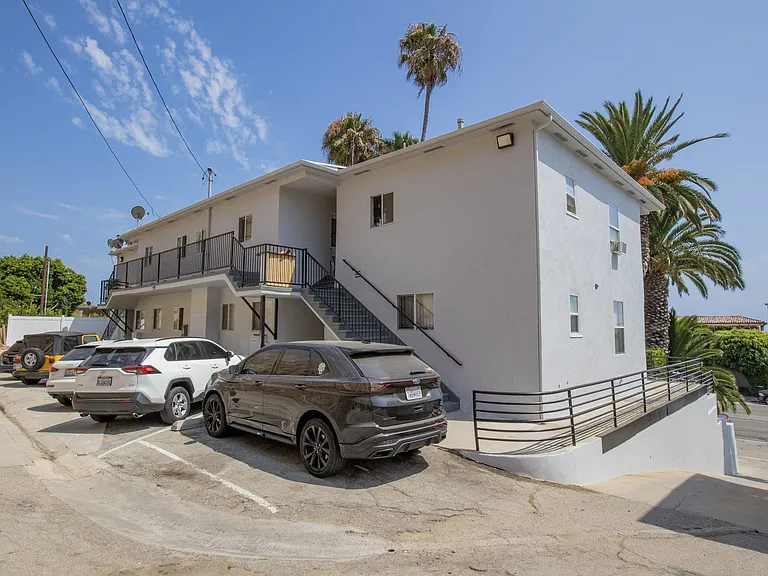 22147 Pacific Coast Hwy — Photo 20