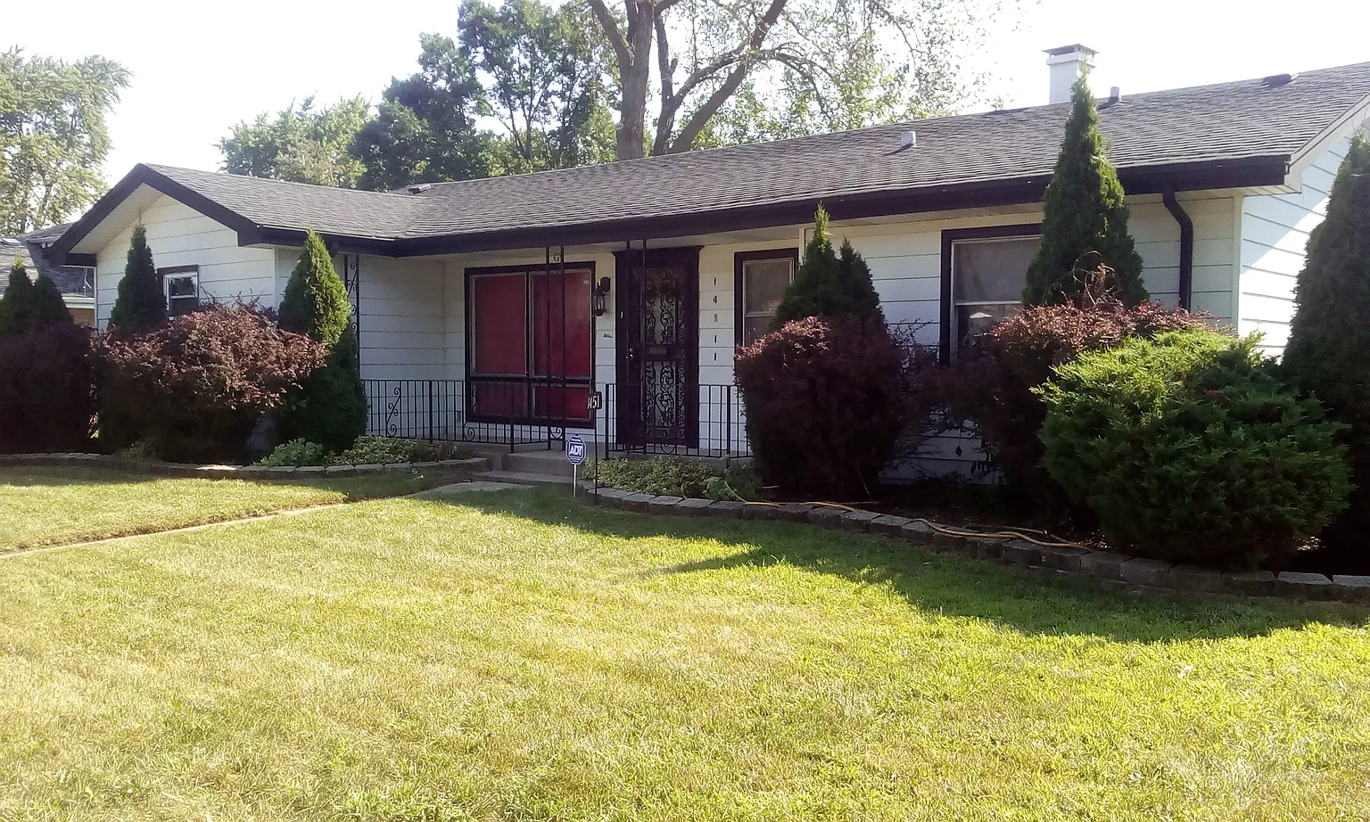 14511 Sanderson Ave photo 1