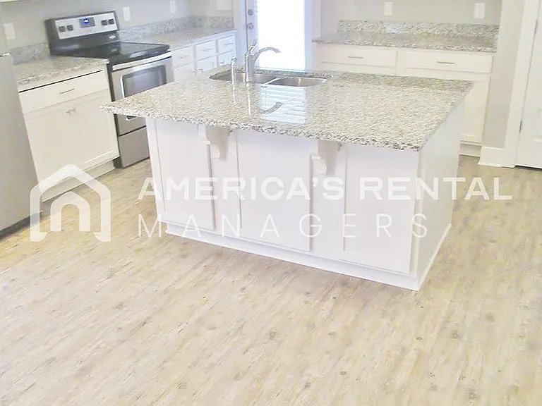 5596 Park Side Rd — Photo 17