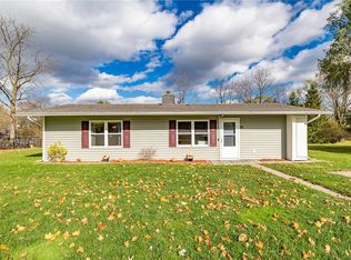 96 Birchbrook Dr, Rochester, NY 14623