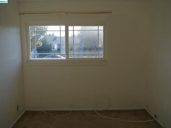 5th image of 25961 Regal Ave