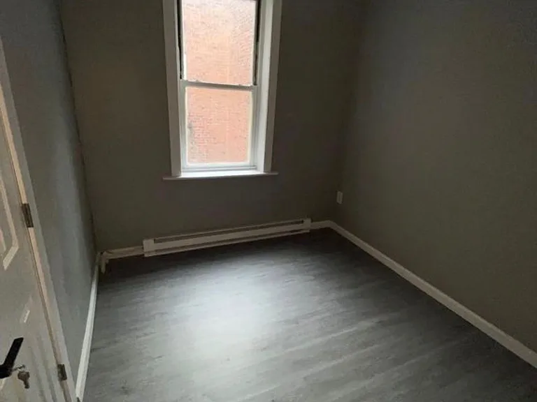 759 Highland Ave #11H — Photo 3