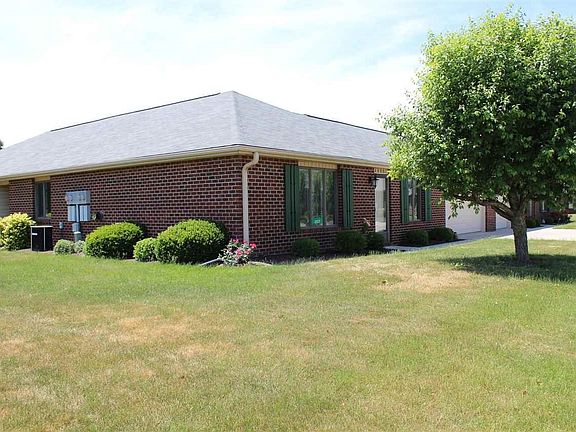 3rd image of 4809 E Heritage Cir