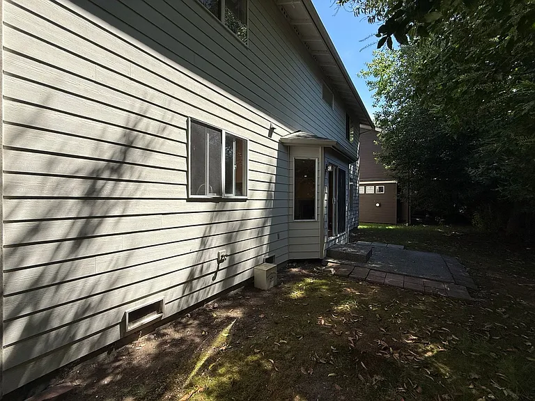 18230 28th Dr SE — Photo 2