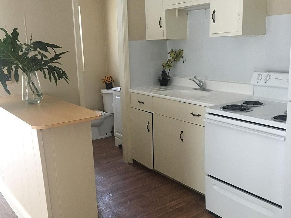 1st image of 30 N Primrose Dr