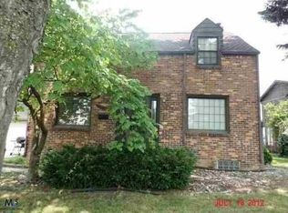 20821 Manchester Blvd, Harper Woods, MI 48225