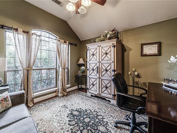 5th image of 2667 Waterway Dr