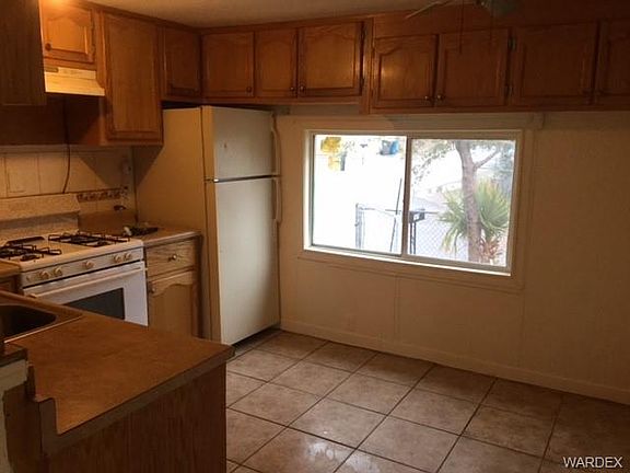 5th image of 1870 Hualapai Dr