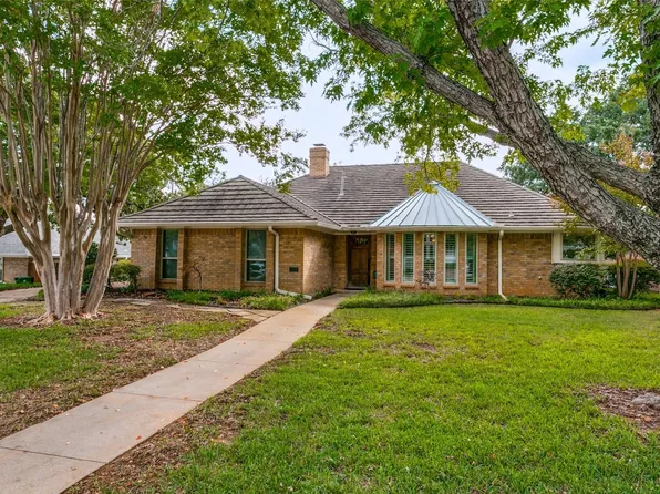2931 Scenic Dr, Grapevine, TX 76051