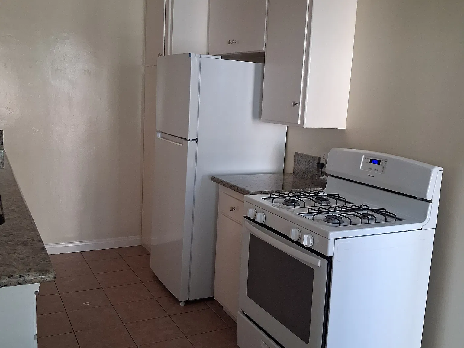 1 bed, $2,200 — Photo 4
