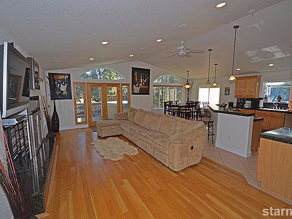 2nd image of 3528 Pinecrest Ave