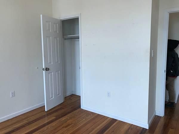 2nd image of 3014 Sedgwick Ave
