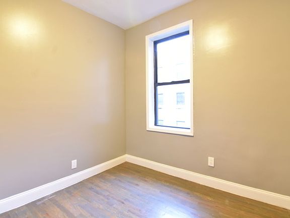 3rd image of 221 Linden Blvd #18E