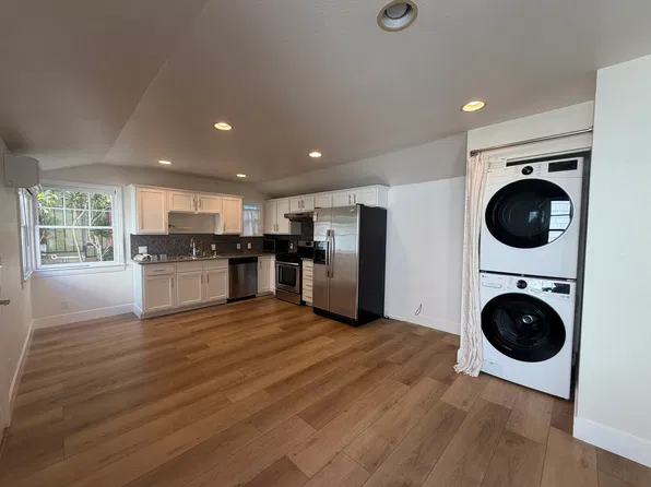 1108 1/2 Ocean Park Blvd, Santa Monica, CA 90405