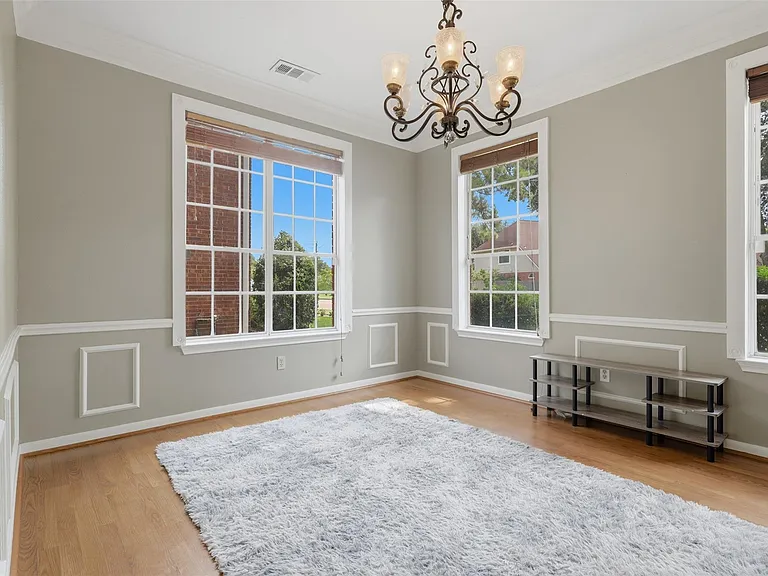2114 Gentryside Dr — Photo 19