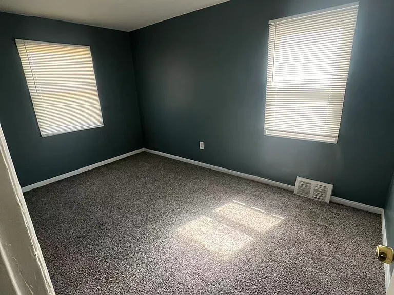 18485 Moenart St — Photo 12