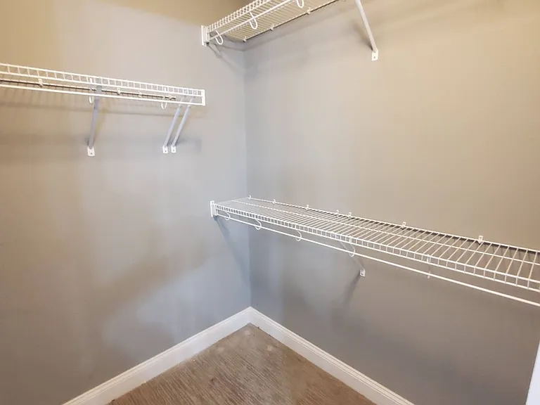 5255 Carlton Ridge Cir — Photo 8