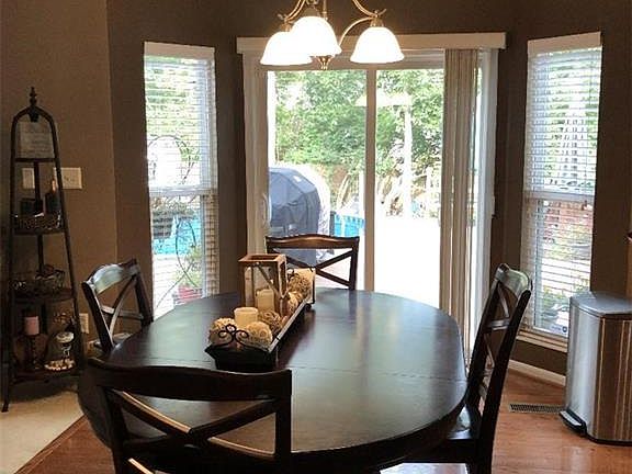 3rd image of 5318 Tall Oaks Ct