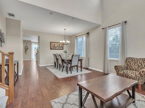 4th image of 2993 Essie Pl