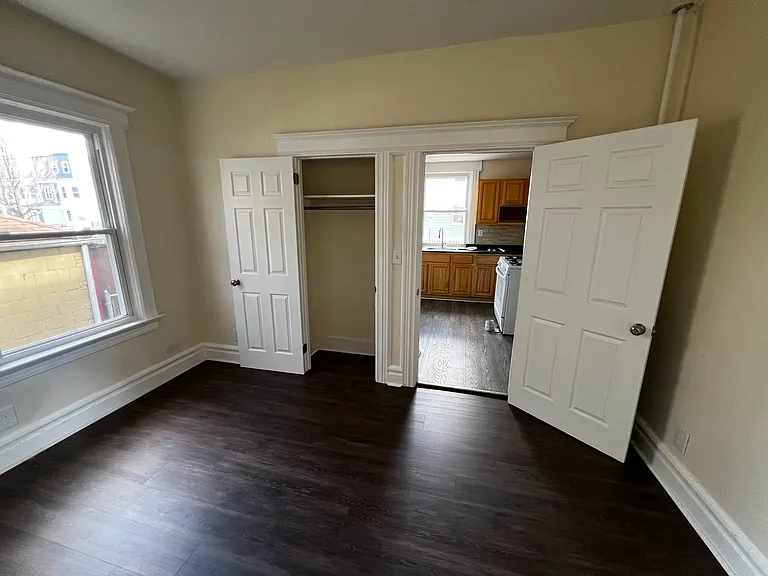 64 Eaton Pl #2 — Photo 31