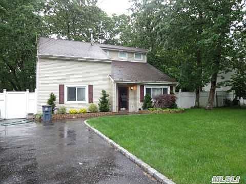 2nd image of 25 Margaret Dr
