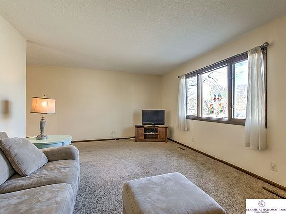 4th image of 1207 3rd Ave