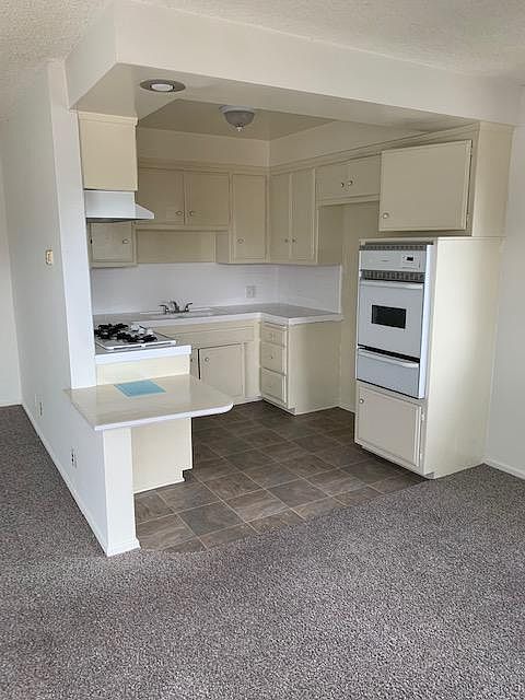 1st image of 25917 Viana Ave #D