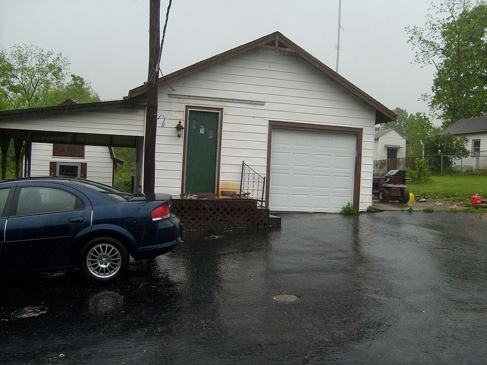 2nd image of 248 Mutual Ave