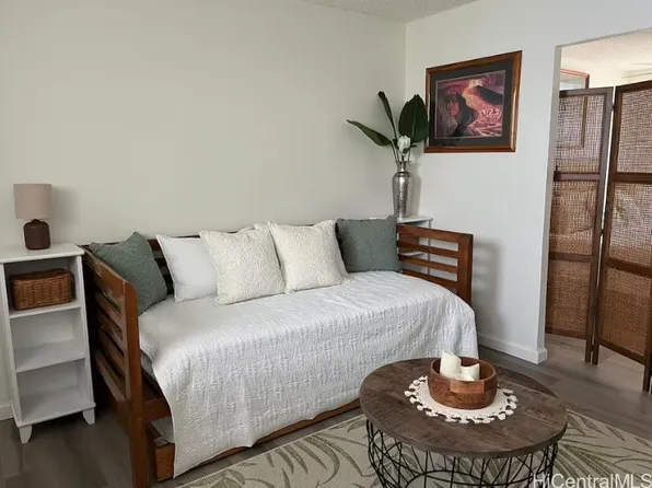 2551 Cartwright Rd APT 304, Honolulu, HI 96815