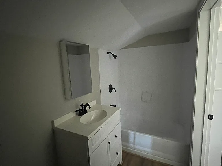 177 Eastbrook Dr — Photo 9