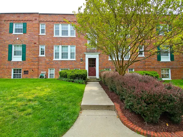 1729 Queens Ln, Arlington, VA 22201