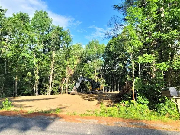 004 Titcomb Hill Road, Farmington, ME 04938