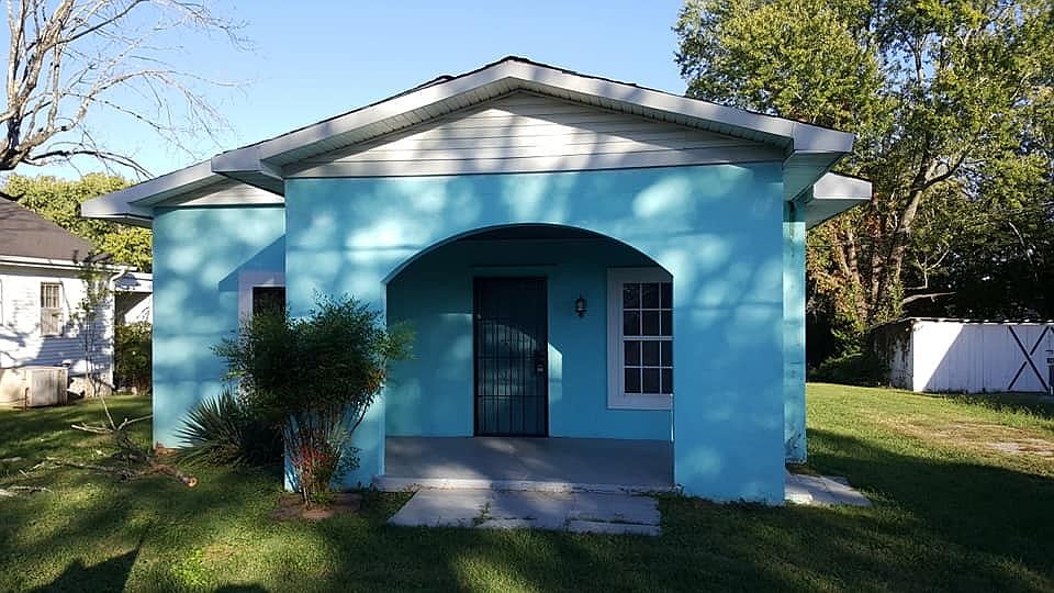 1st image of 206 Hobson Ave