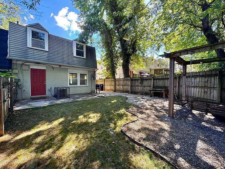 7617 Allendale Dr — Photo 53