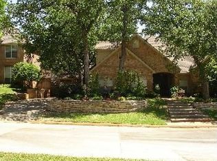 802 Turnberry Dr, Mansfield, TX 76063