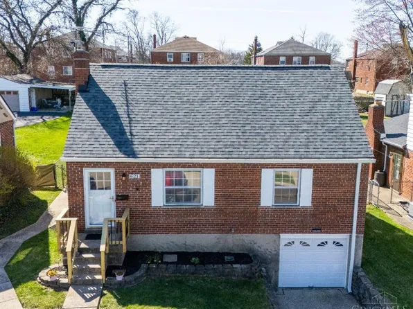 621 Dottie Ct, Cincinnati, OH 45215