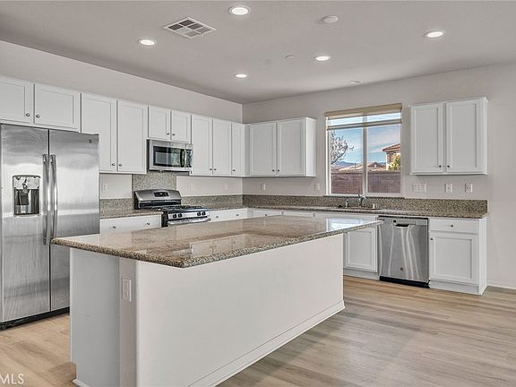 4th image of 29202 Hackberry