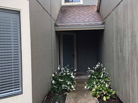 Walkway to front door