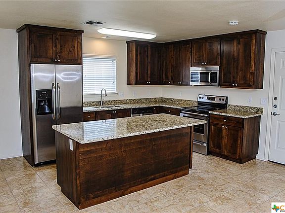 4th image of 248 Glenbrook Dr