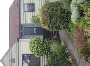 7020 55th Ave NE, Seattle, WA 98115