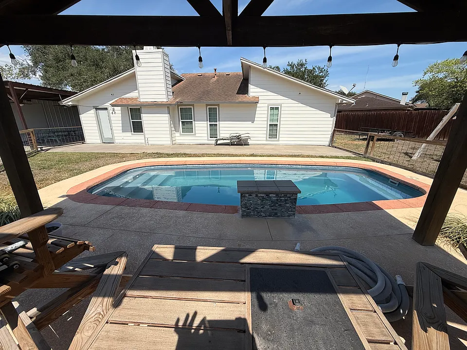 2505 Morning Star Ln