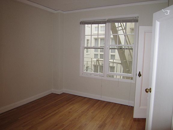 5th image of 2340 Pacific Ave APT 303