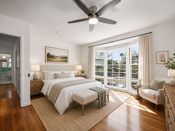 3rd image of 302-312 San Vicente Blvd #302