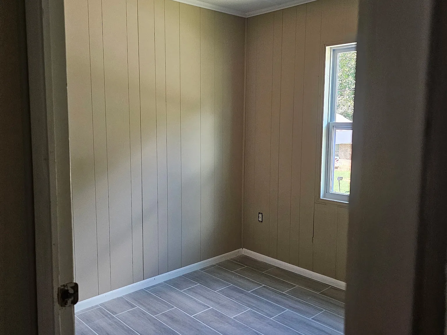3 bed, 1200 sqft, $1,900 — Photo 2